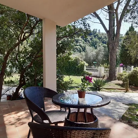 Stravanata - Large Pool, Car And Large Whirlpool Jacuzzi