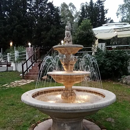 Stravanata - Large Pool, Car And Large Whirlpool Jacuzzi San Gregorio (Sardinia)