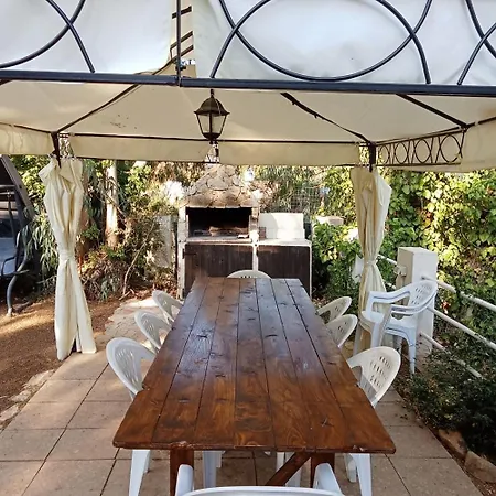 فيلة Stravanata - Large Pool, Car And Large Whirlpool Jacuzzi