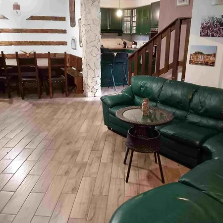 فيلة Stravanata - Large Pool, Car And Large Whirlpool Jacuzzi *