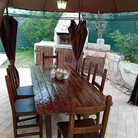 Stravanata - Large Pool, Car And Large Whirlpool Jacuzzi *