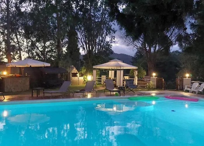 Villa Stravanata - Large Pool, Car And Large Whirlpool Jacuzzi San Gregorio (Sardinia)