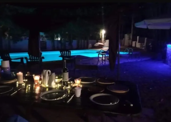 Stravanata - Large Pool, Car And Large Whirlpool Jacuzzi San Gregorio (Sardinia)